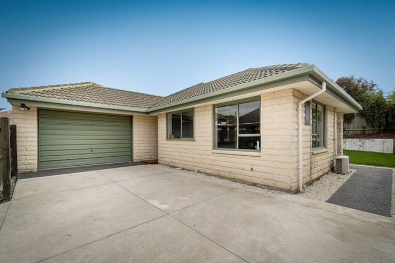 Photo of property in 93a Bassett Street, Burwood, Christchurch, 8083