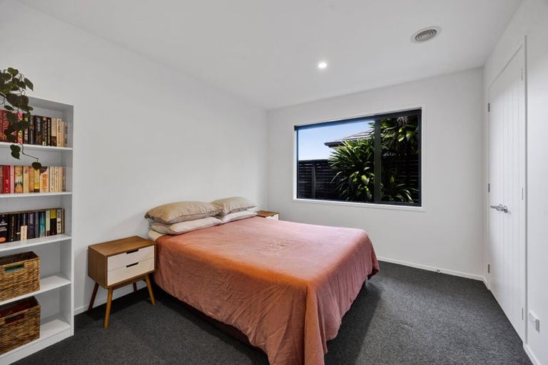 Photo of property in 5 Augusta Grove, Waiwhakaiho, New Plymouth, 4312