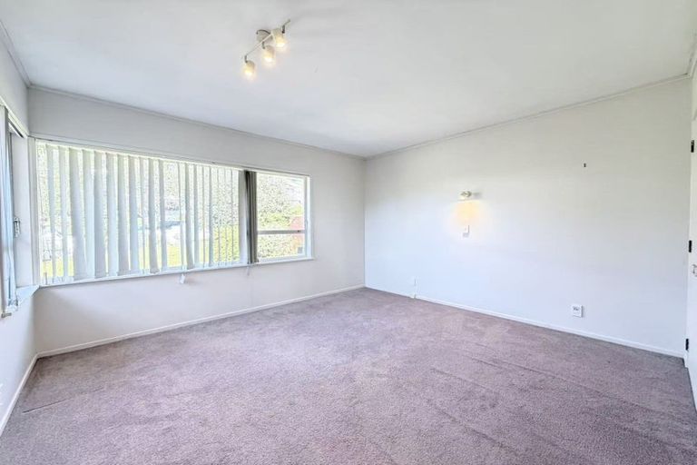Photo of property in 32 Galaxy Drive, Mairangi Bay, Auckland, 0630