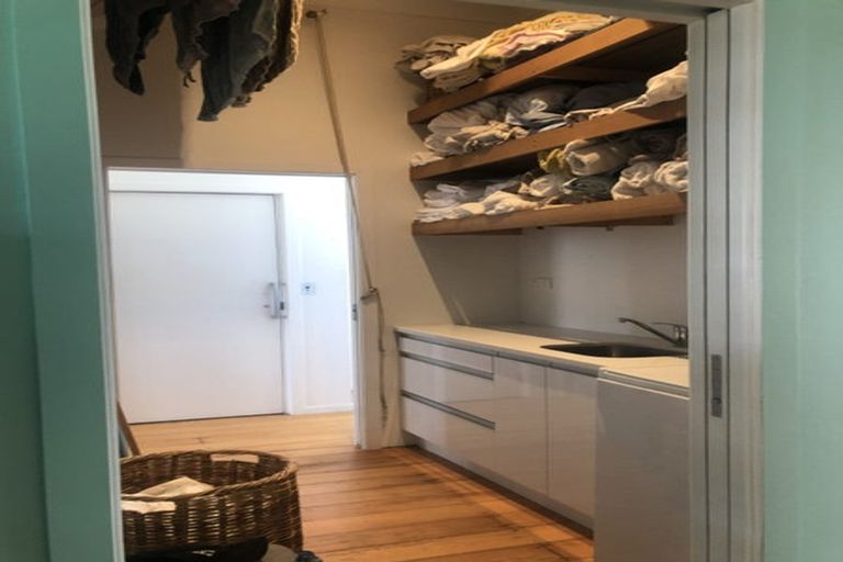 Photo of property in 3 Awanui Street, Birkenhead, Auckland, 0626