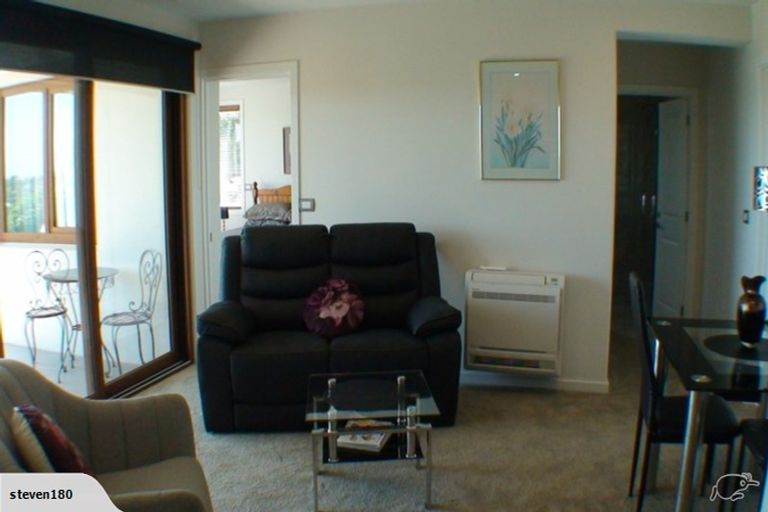 Photo of property in 104 Glenstrae Road, Redcliffs, Christchurch, 8081