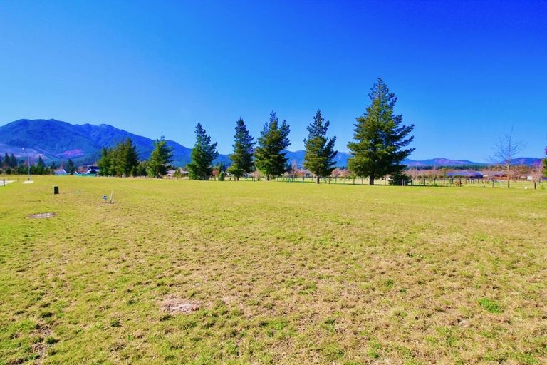 Photo of property in 16 William Jones Place, Hanmer Springs, 7334