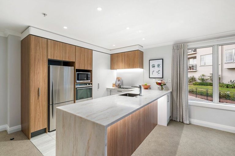 Photo of property in 98b/30 Ambassador Glade, Orewa, 0931