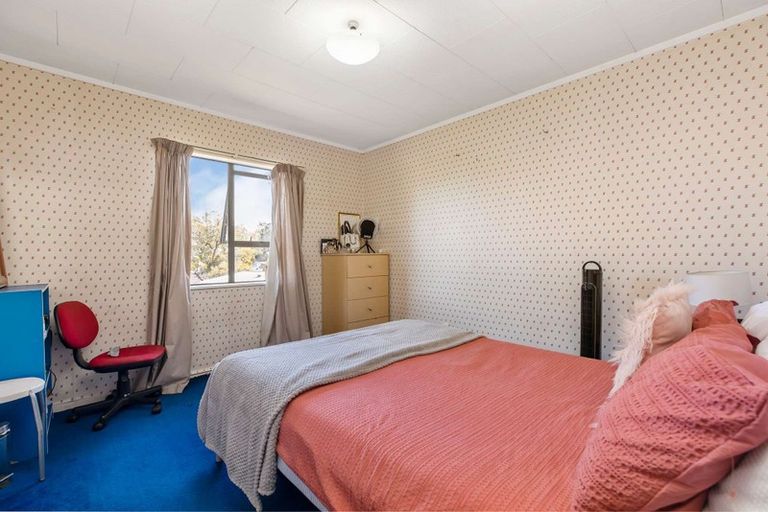 Photo of property in 51 Hindmarsh Street, Henderson, Auckland, 0612