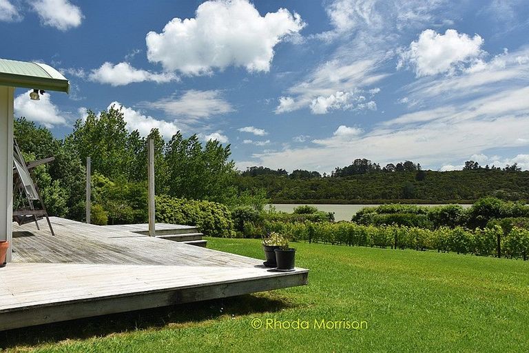 Photo of property in 245 Metcalfe Road, Matakohe, 0593