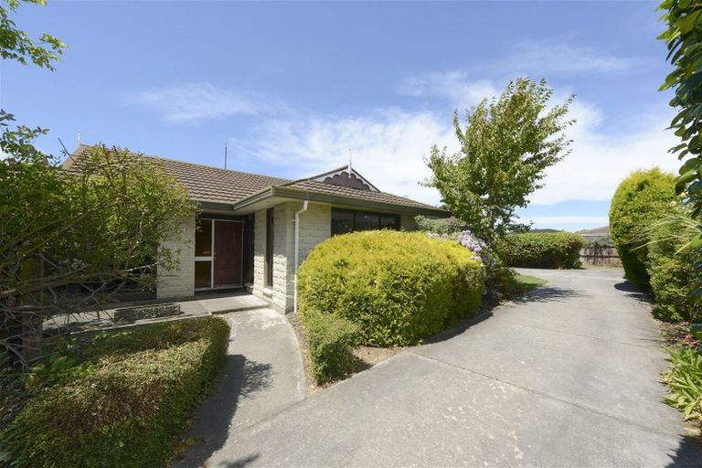 Photo of property in 9 Montclare Avenue, Ilam, Christchurch, 8041