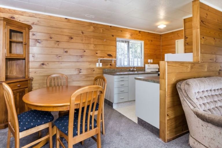 Photo of property in 2/77 Te Hatepe Avenue, Taupo, 3330