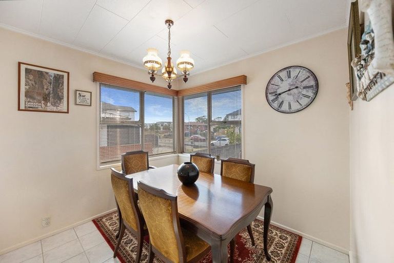 Photo of property in 5 Nicola Place, Mangere, Auckland, 2022
