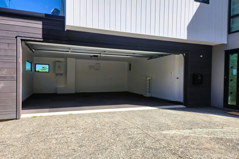 Photo of property in 10 Satchell Way, Kaiwharawhara, Wellington, 6035