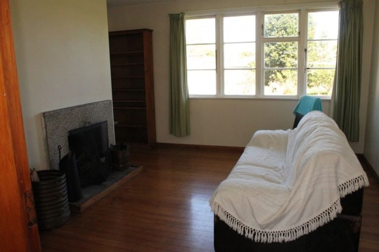 Photo of property in 70 Domett Street, Westport, 7825