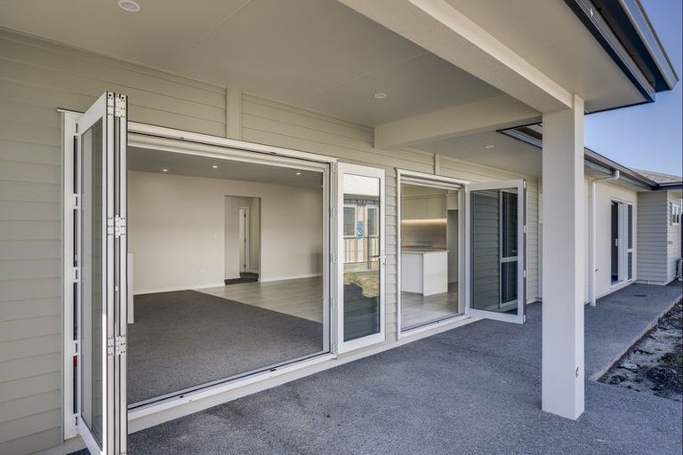 Photo of property in 48 Kenny Road, Te Awa, Napier, 4110