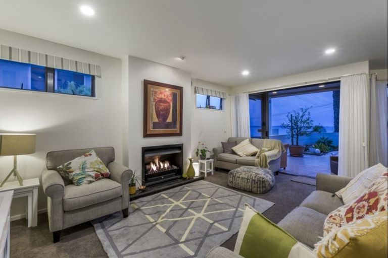 Photo of property in 13 Joydon Place, Stanmore Bay, Whangaparaoa, 0932