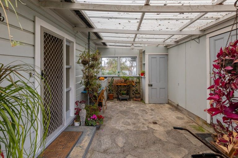 Photo of property in 57 Waverley Street, Waipawa, 4210