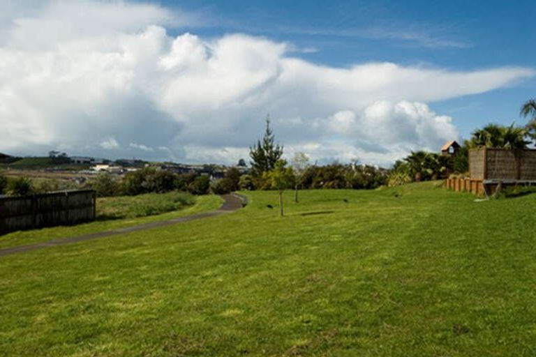 Photo of property in 26 Gold Street, Albany Heights, Auckland, 0632