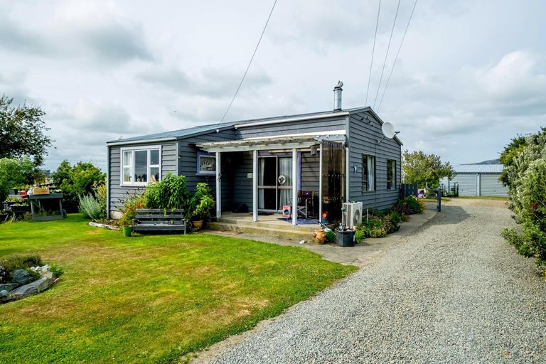 Photo of property in 12 James Street, Waimate, 7980
