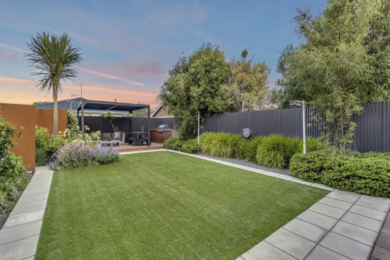 Photo of property in 372 Bower Avenue, North New Brighton, Christchurch, 8083