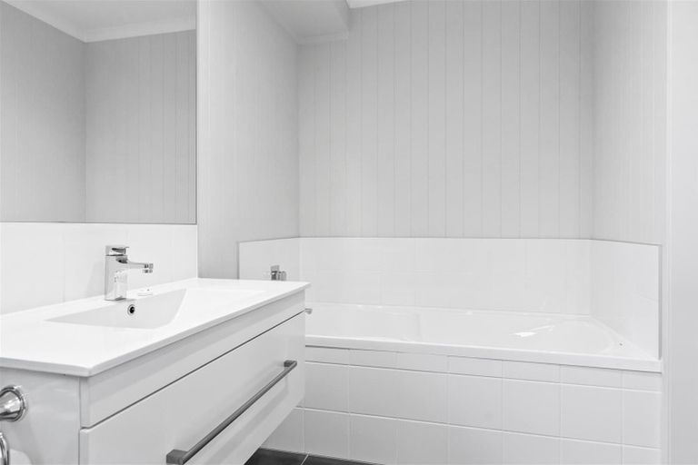 Photo of property in 24 South Road, Waipu, 0510