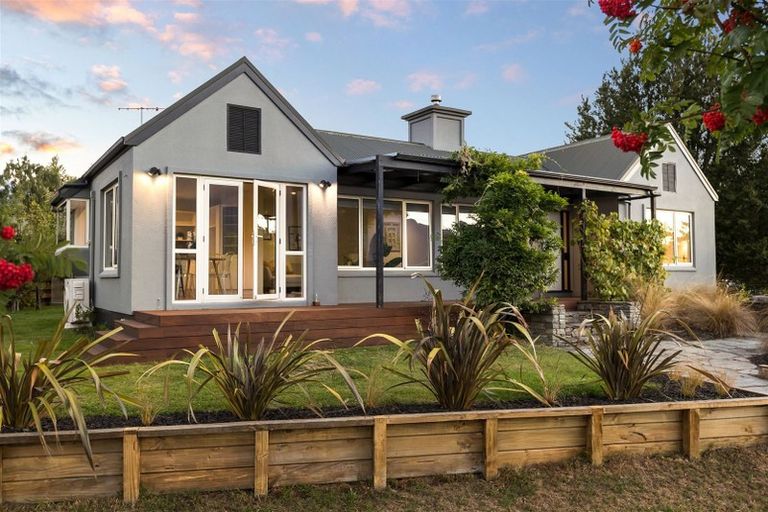 Photo of property in 33 Oregon Drive, Kelvin Heights, Queenstown, 9300