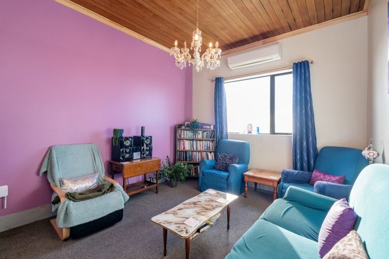 Photo of property in 6 Ocean Beach Road, Bluff, 9814