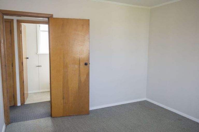 Photo of property in 56 Coates Street, Tawa, Wellington, 5028