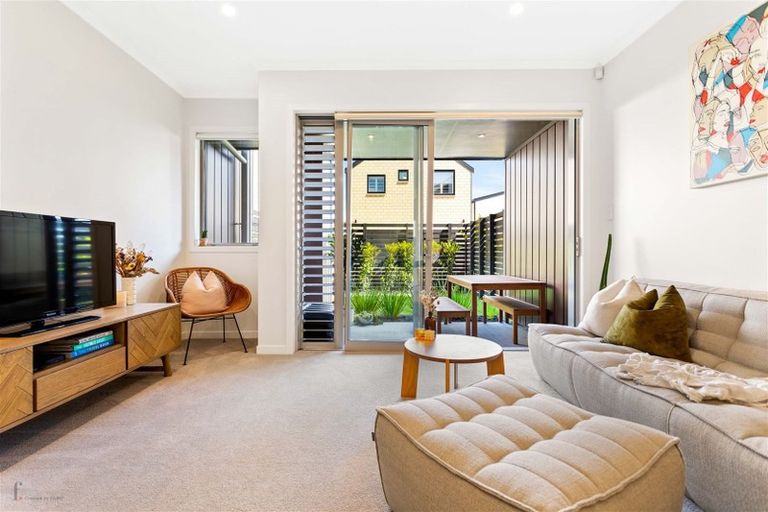 Photo of property in 5/28 Nevill Road, Hobsonville, Auckland, 0616