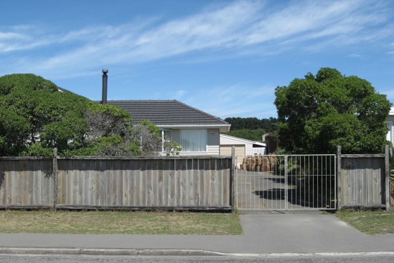 Photo of property in 462 Marine Parade, South New Brighton, Christchurch, 8062