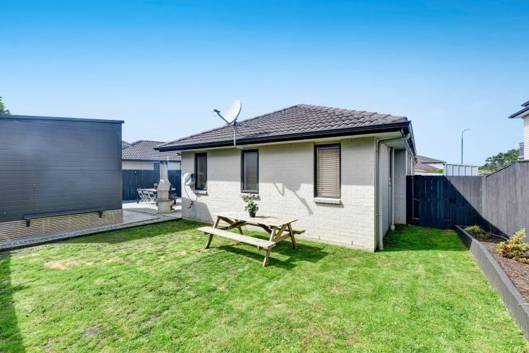 Photo of property in 17 The Rise, Gulf Harbour, Whangaparaoa, 0930