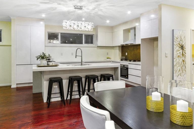 Photo of property in 9 Carex Way, Long Bay, Auckland, 0630