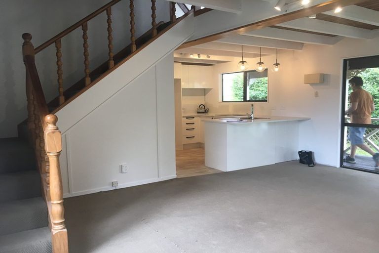 Photo of property in 1/11 Taipari Road, Te Atatu Peninsula, Auckland, 0610