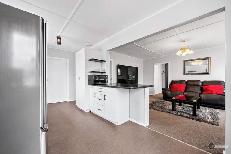 Photo of property in 28a Palmer Crescent, Silverstream, Upper Hutt, 5019