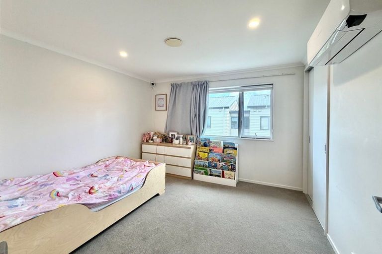 Photo of property in 37 Pencaitland Drive, Flat Bush, Auckland, 2019