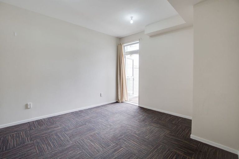 Photo of property in 33 Karo Drive, Te Aro, Wellington, 6011