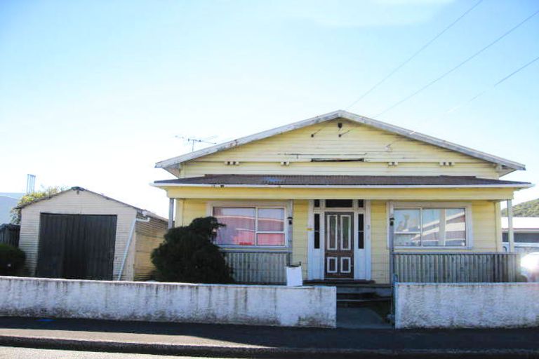 Photo of property in 3 Thompson Street, Greymouth, 7805