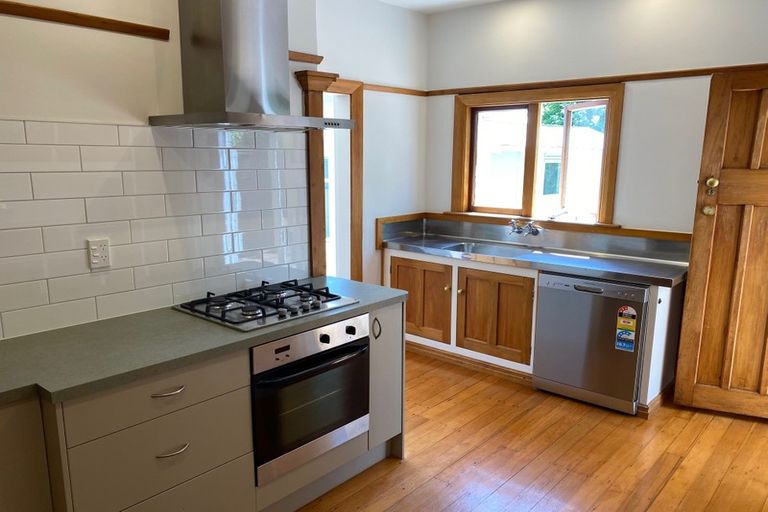 Photo of property in 9 Oxley Avenue, St Albans, Christchurch, 8014