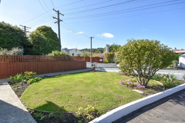 Photo of property in 17 Signal Hill Road, Opoho, Dunedin, 9010