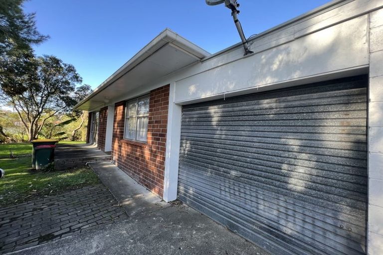 Photo of property in 1/19 Bentley Avenue, Glenfield, Auckland, 0629