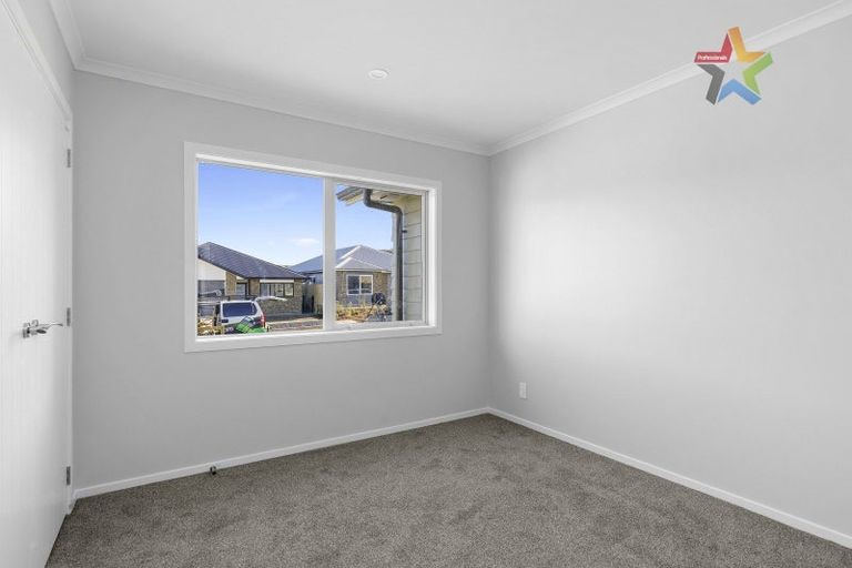 Photo of property in 6 Kairaumati Crescent, Kelson, Lower Hutt, 5010