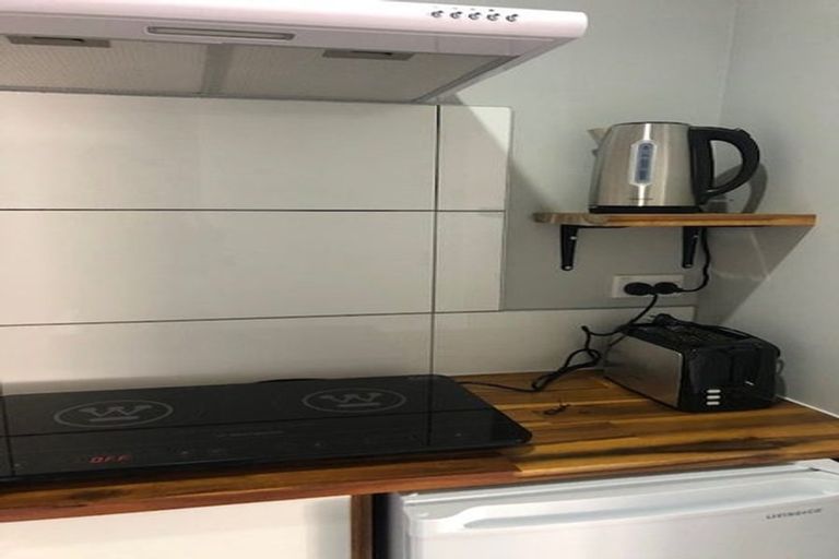 Photo of property in 8 Mandeno Drive, Kerikeri, 0230