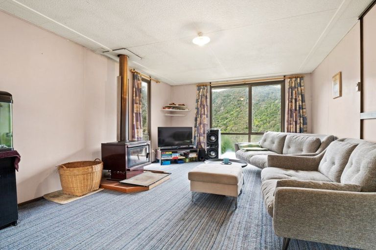 Photo of property in 8 Morepork Lane, Waipori Falls, Outram, 9073