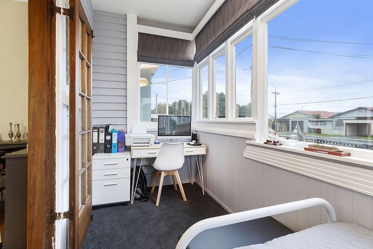 Photo of property in 76 Ira Street, Miramar, Wellington, 6022