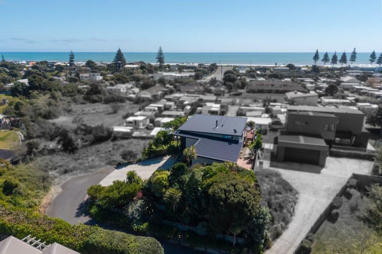 Photo of property in 14 Duncans Way, Otaki Beach, Otaki, 5512