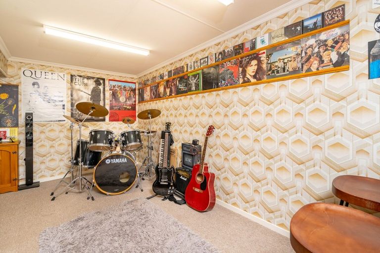 Photo of property in 9 Colquhoun Street, Glenross, Dunedin, 9011