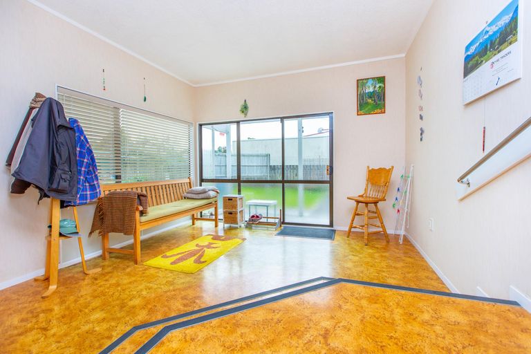 Photo of property in 1 Puriri Street, Raglan, 3225