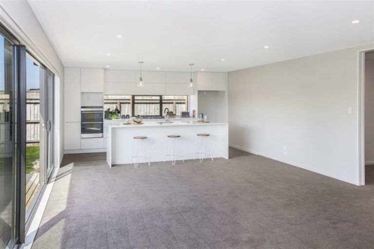 Photo of property in 33 Kingsbridge West, Burwood, Christchurch, 8083