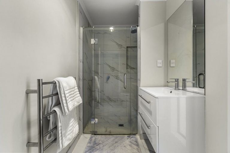 Photo of property in 2 Inuwai Street, Glenview, Hamilton, 3206