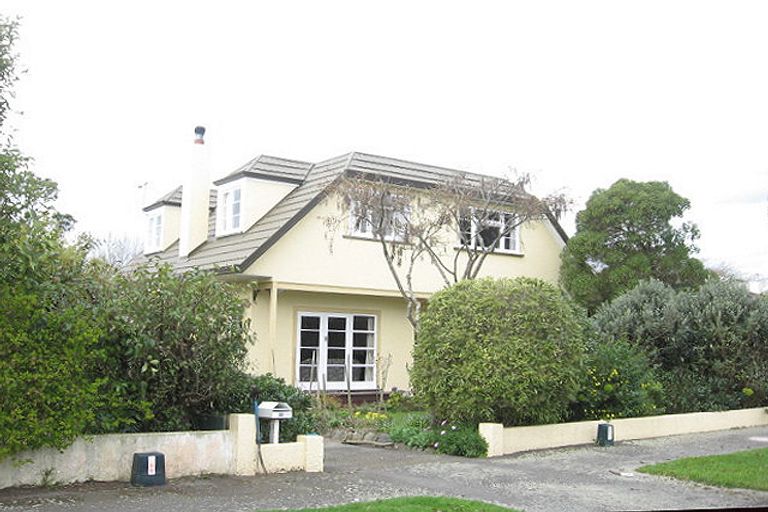 Photo of property in 25 Ngaio Street, West End, Palmerston North, 4412