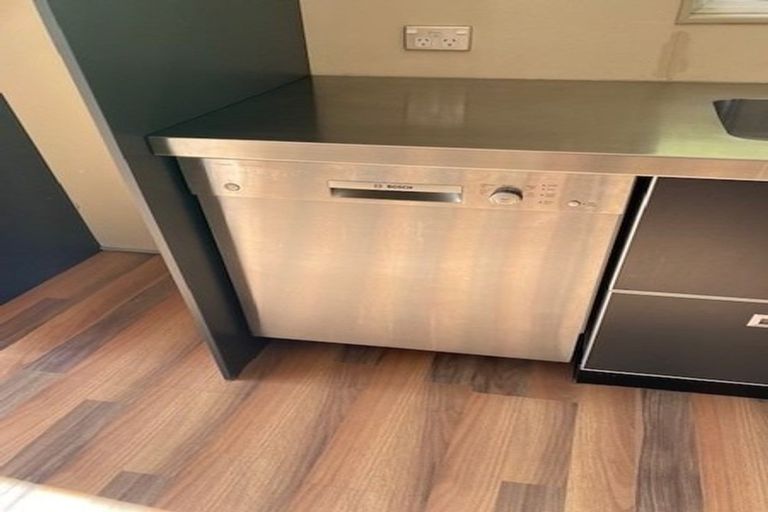 Photo of property in 43 Sowman Street, The Brook, Nelson, 7010