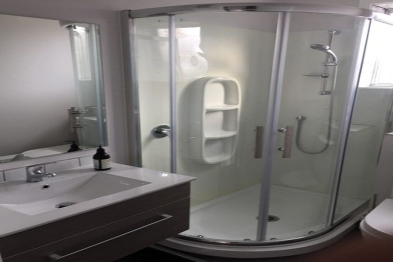 Photo of property in 133 Yaldhurst Road, Sockburn, Christchurch, 8042