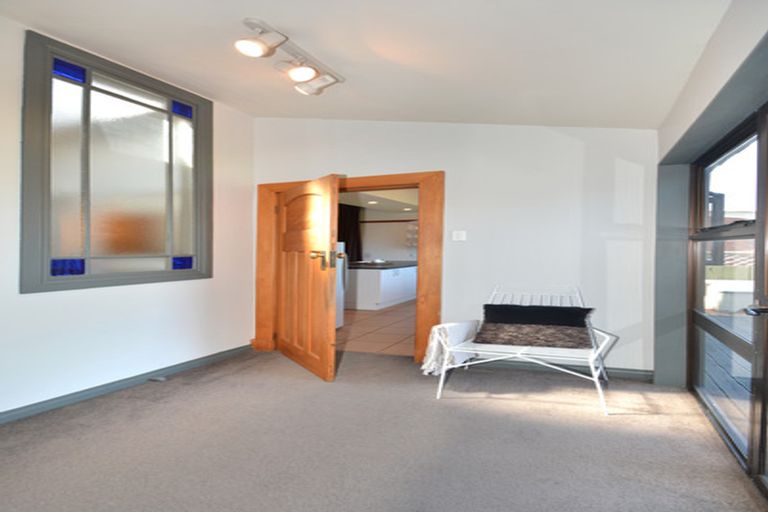 Photo of property in 55 Hargest Crescent, Saint Kilda, Dunedin, 9012