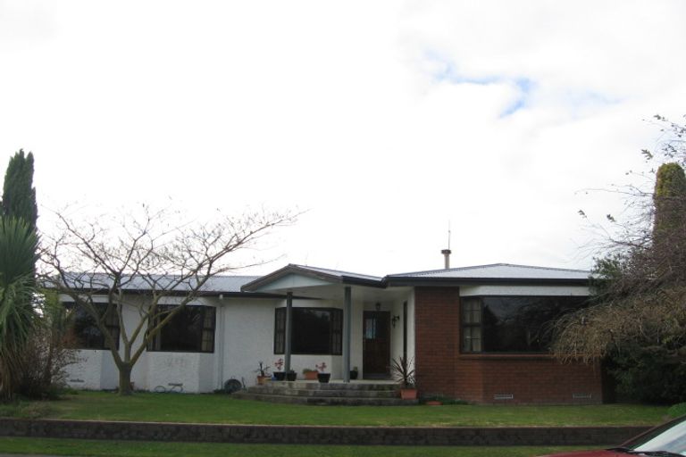 Photo of property in 9 Tait Drive, Greenmeadows, Napier, 4112